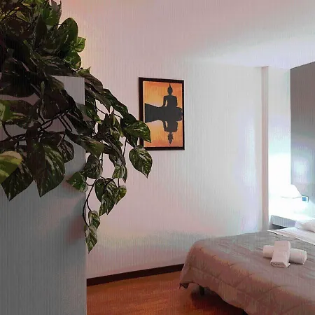 Rooms2rent Bed & Breakfast *