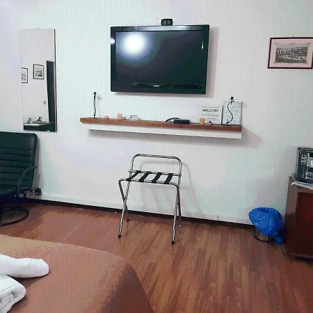 Bed & Breakfast Rooms2rent *