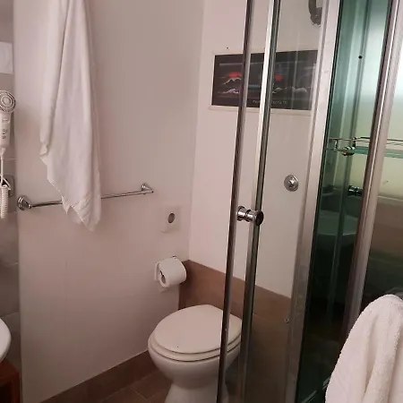 Rooms2rent *