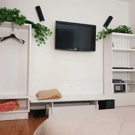 Rooms2rent Bed & Breakfast